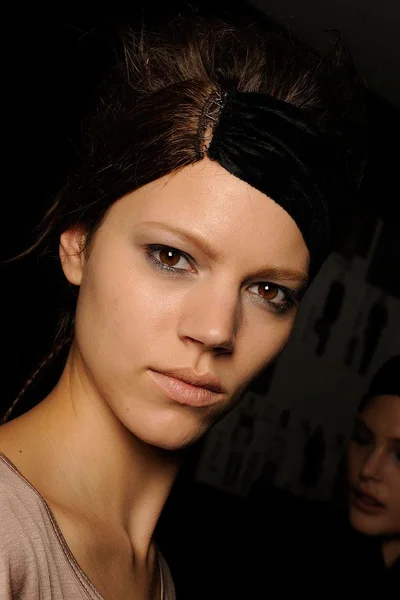 Look 12